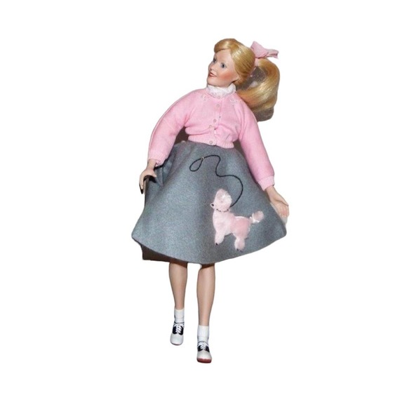 NIB Edwin Knowles Porcelain Doll- "Peggy Sue" - Picture 4 of 10